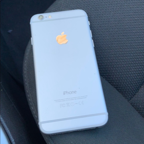 Unlocked iPhone 6 used 64g - Picture 2 of 3
